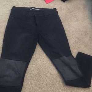 Old Navy patch jeans 👖 black and grey